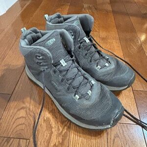 KEEN Men's Gray Hiking Boots size men’s 12